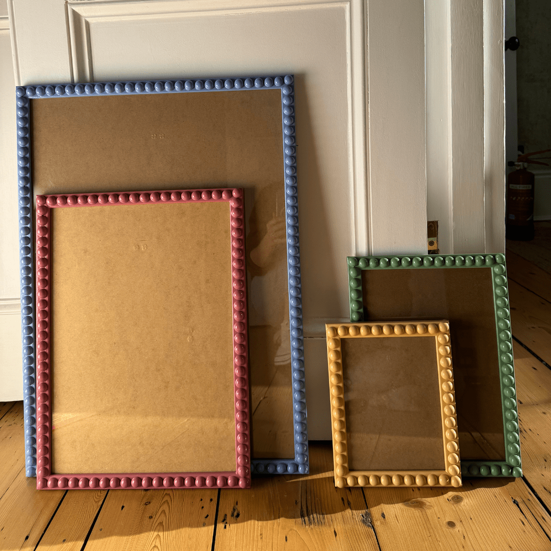 Mellow Yellow Bobbin Frame