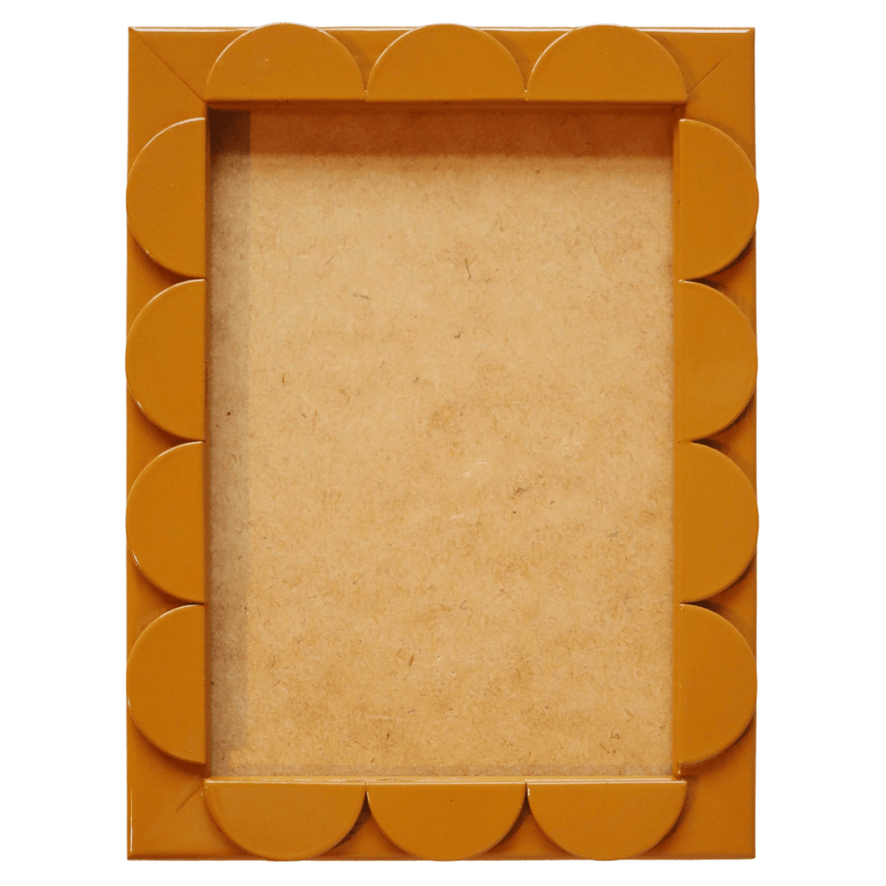 Mustard Lacquered Scallop Frame