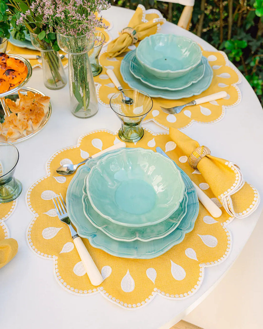 Gotas Placemat, Yellow with White