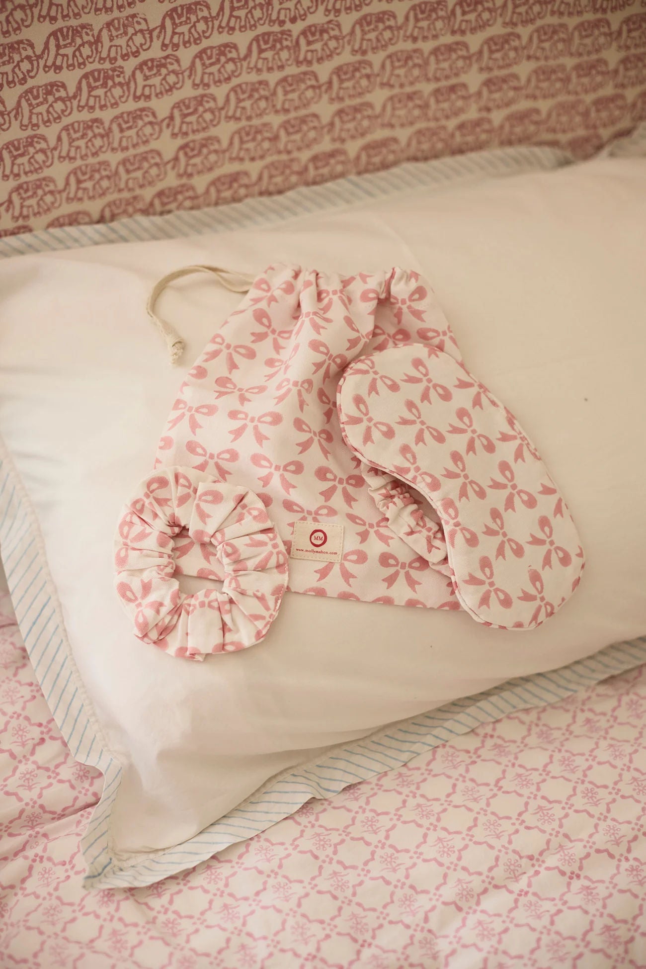 Night-time Scrunchie & Eye Mask Bows Pink Set