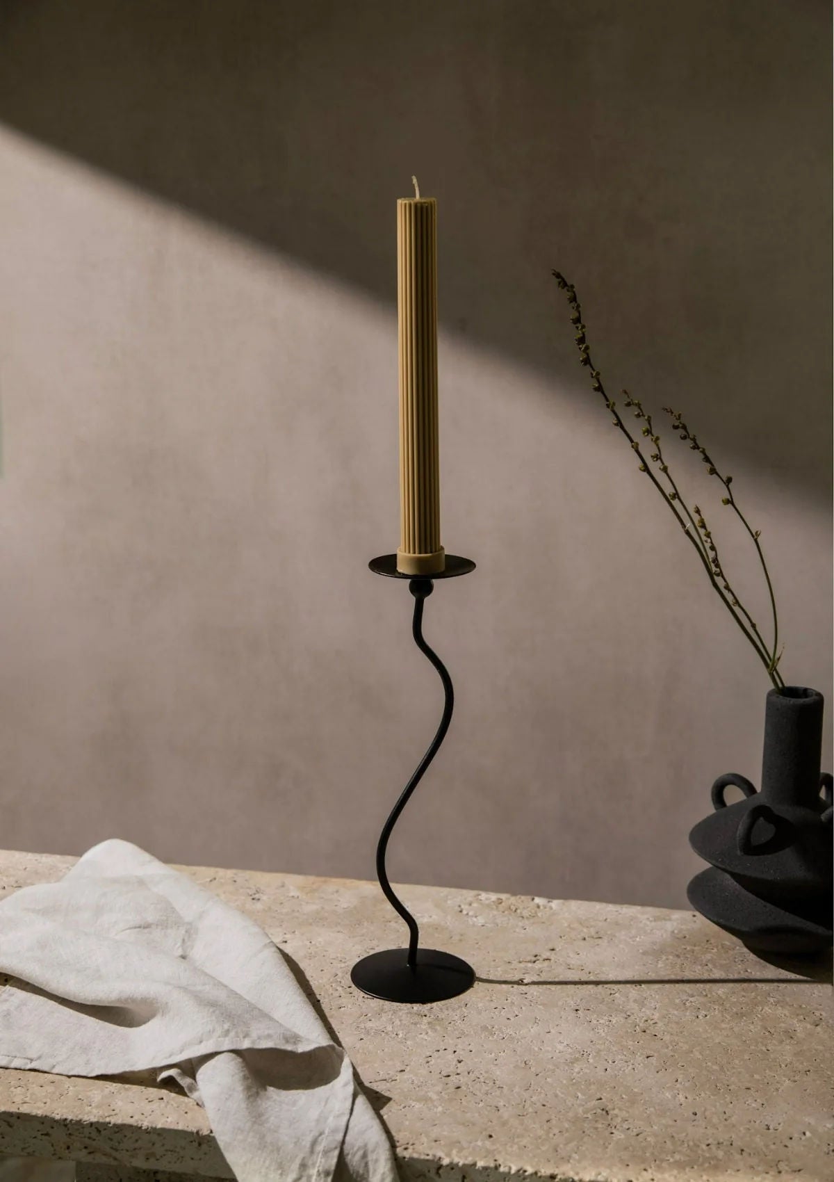 Black Waved Candle Holder Mono