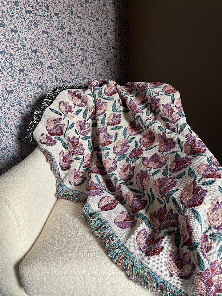 Tulip Kisses Blanket