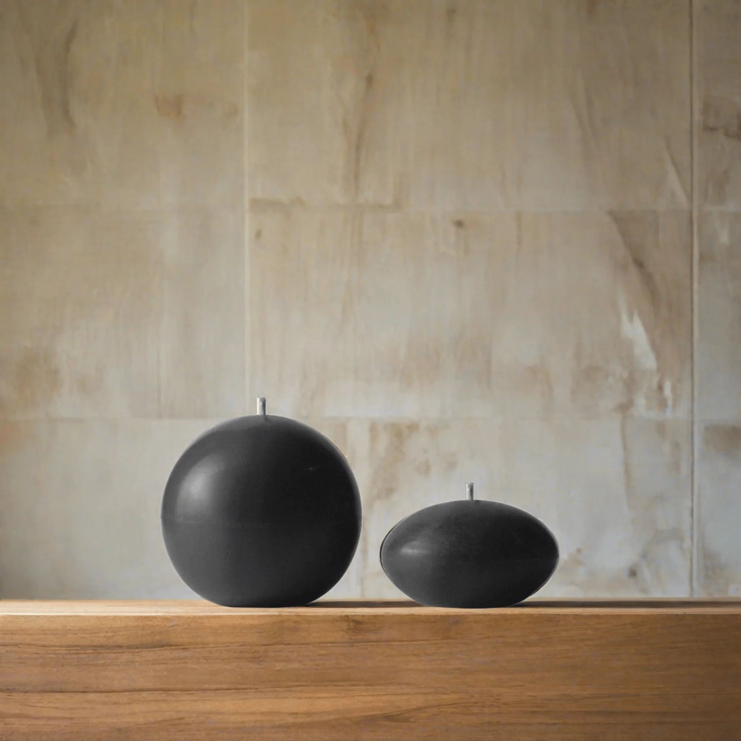 Ball & Ellipse Candle - Black