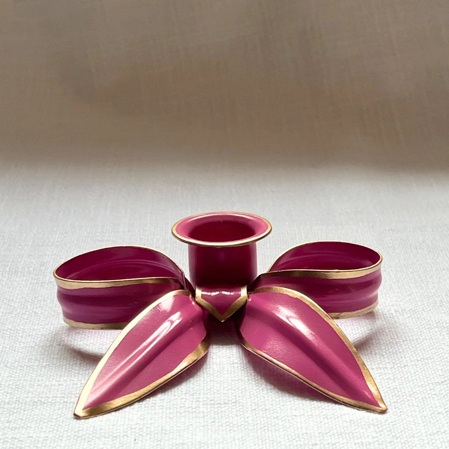 A Pair of Bow Candleholders - Candy Pink