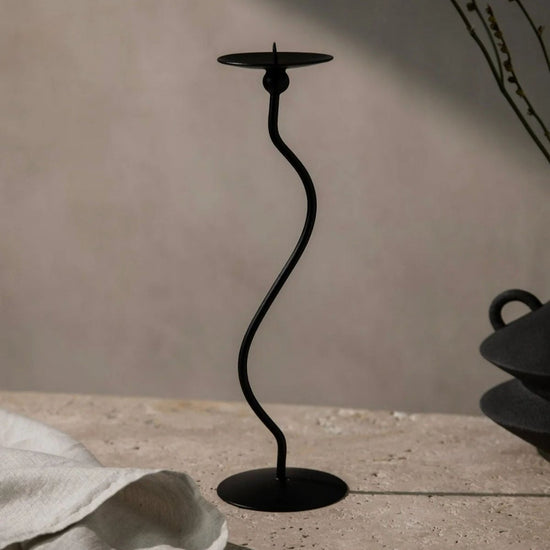 Black Waved Candle Holder Mono