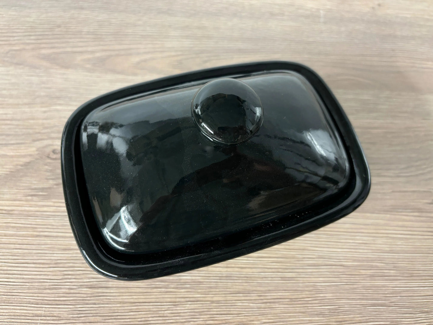 Butter Dish with Lid - Jet Black Glaze