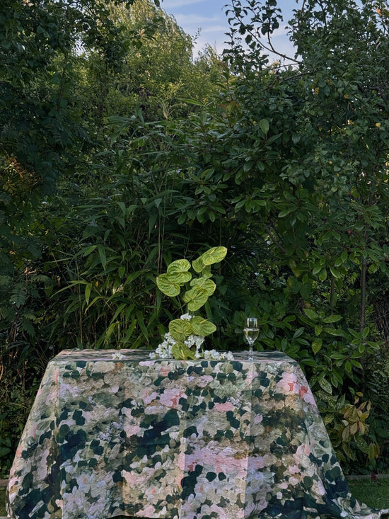 The Vines Tablecloth