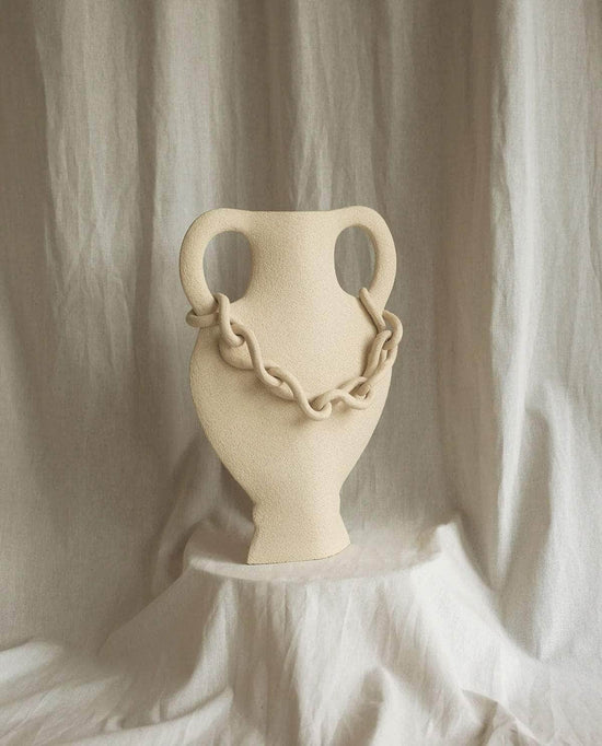 Ceramic Vase ‘Chain'