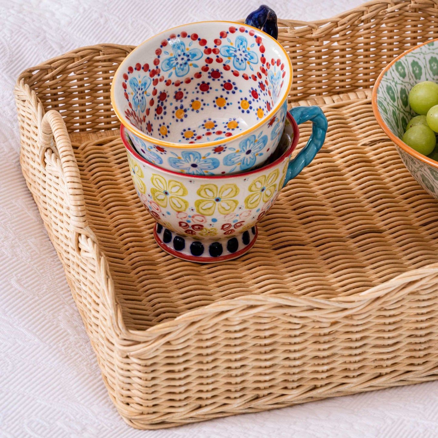 Rattan Scalloped Tray (Natural)