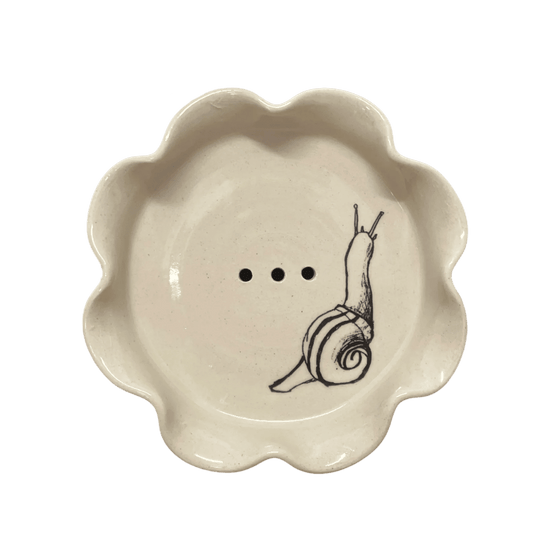 Frilly Soap Dish - Snail