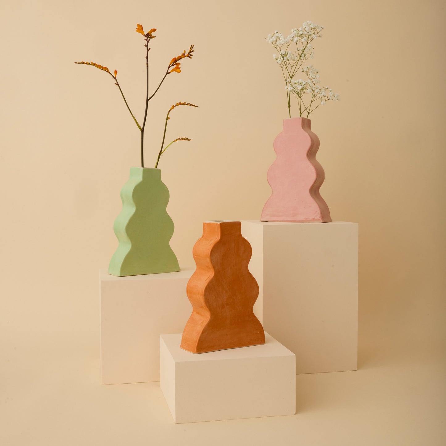 Wavy Vase - Mint Green