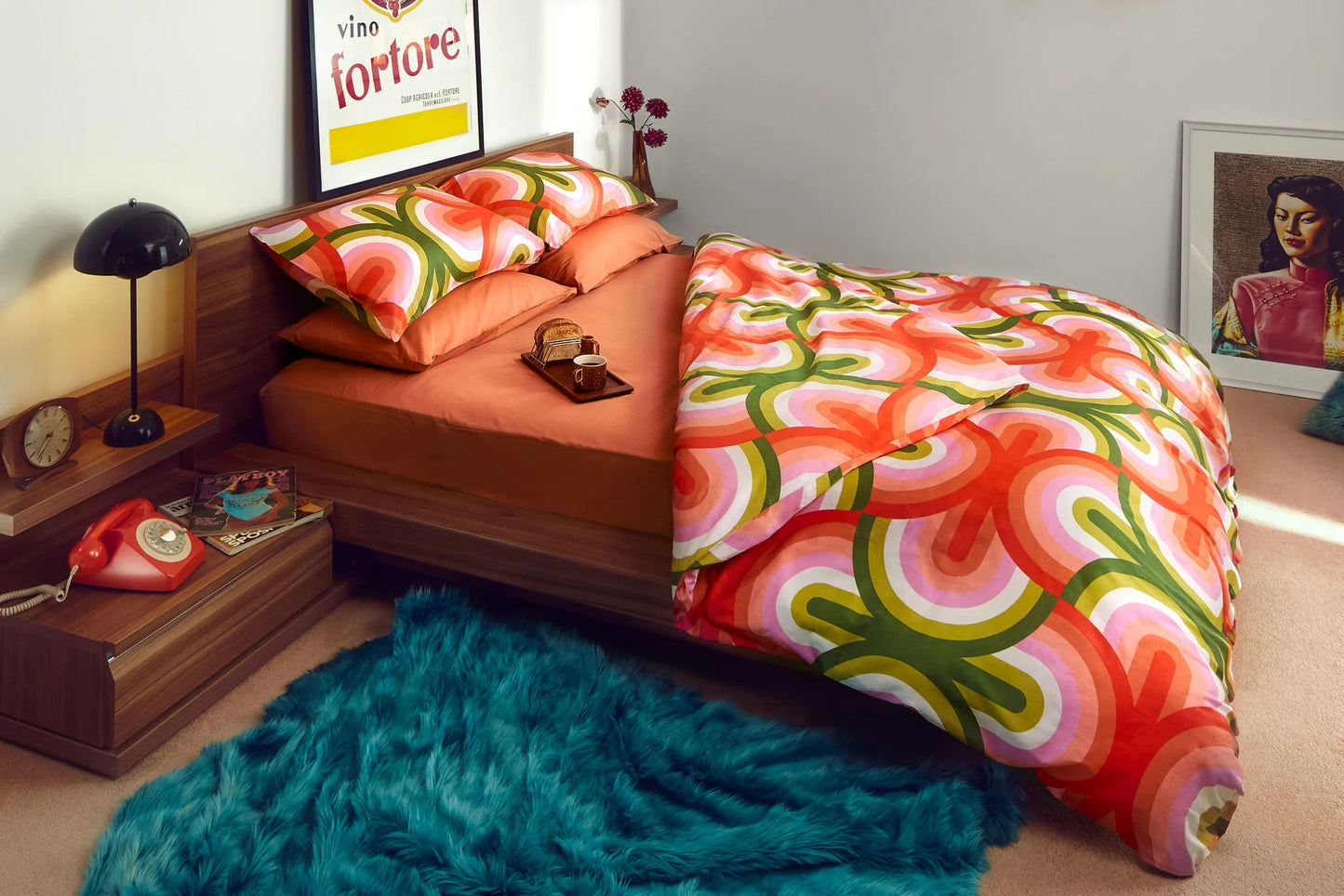 Groove Inn Duvet Cover