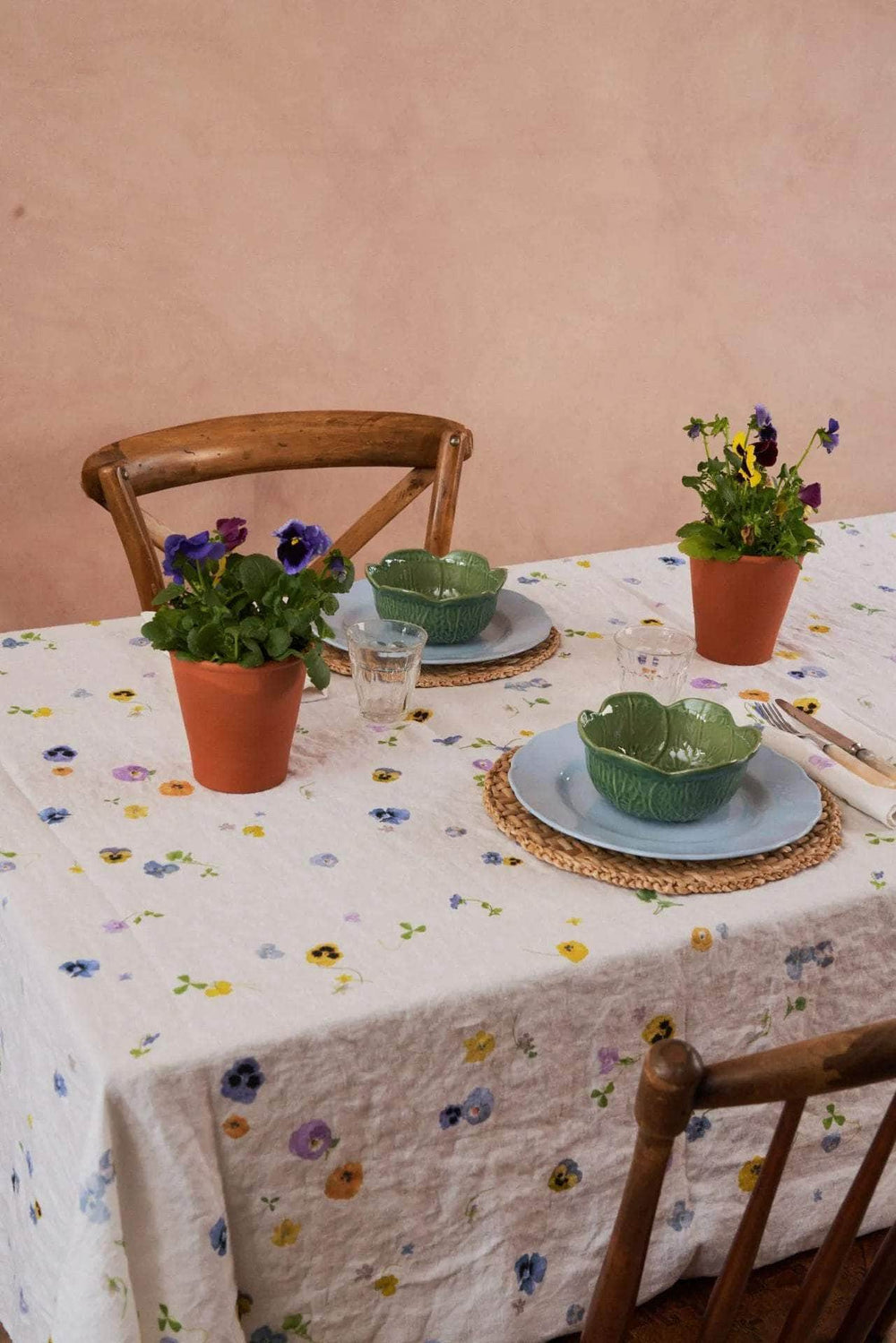 Viola Linen Tablecloth