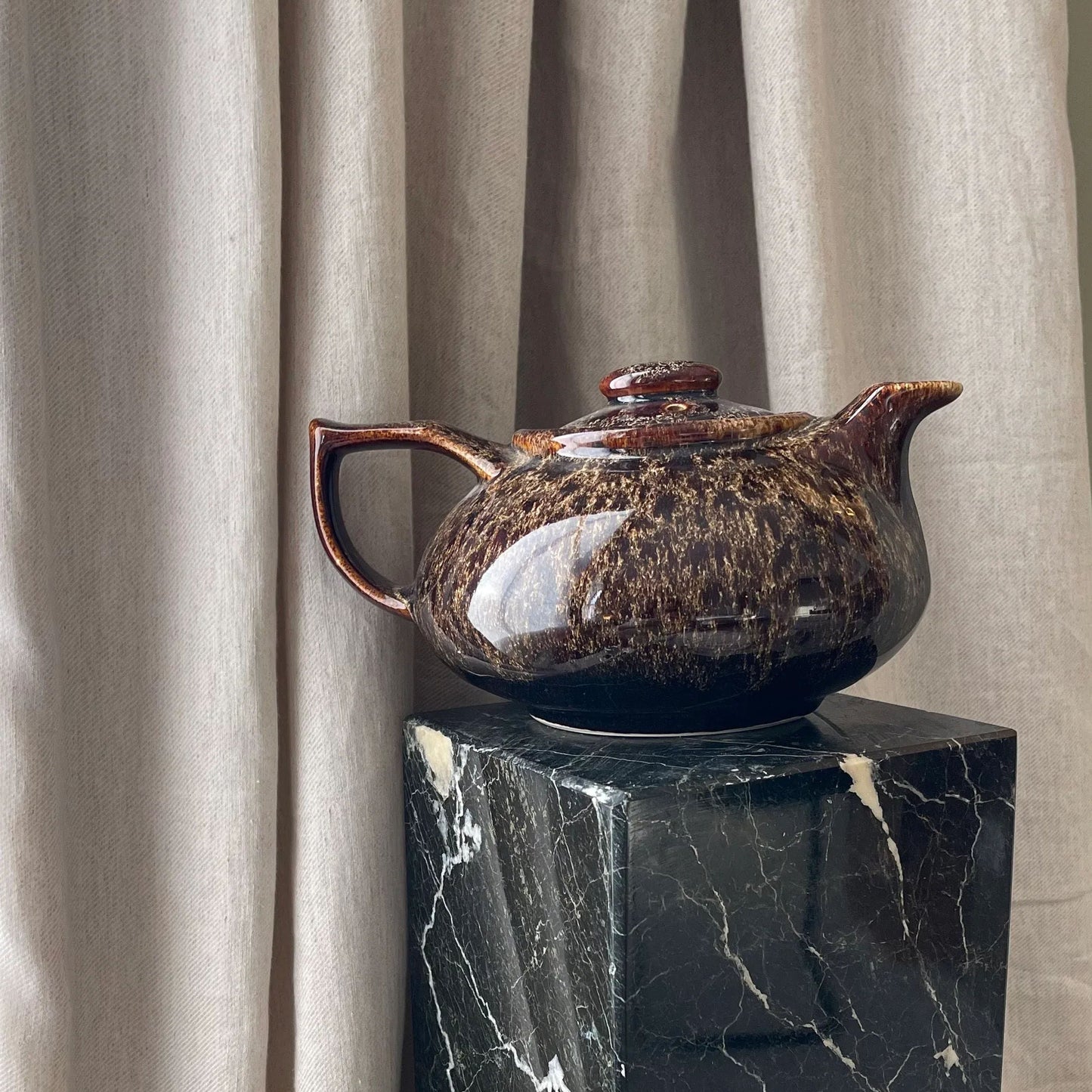 Tortoiseshell Brown Tea Pot