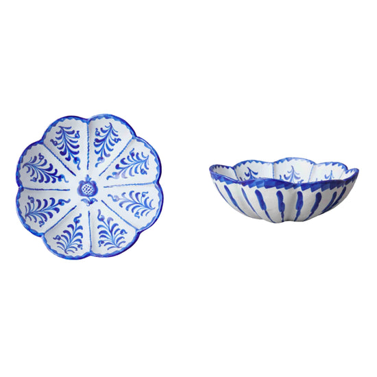 The Leaf-Shaped Serving Bowl