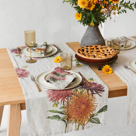 Linen Table Runner COUNTRY FLOWERS