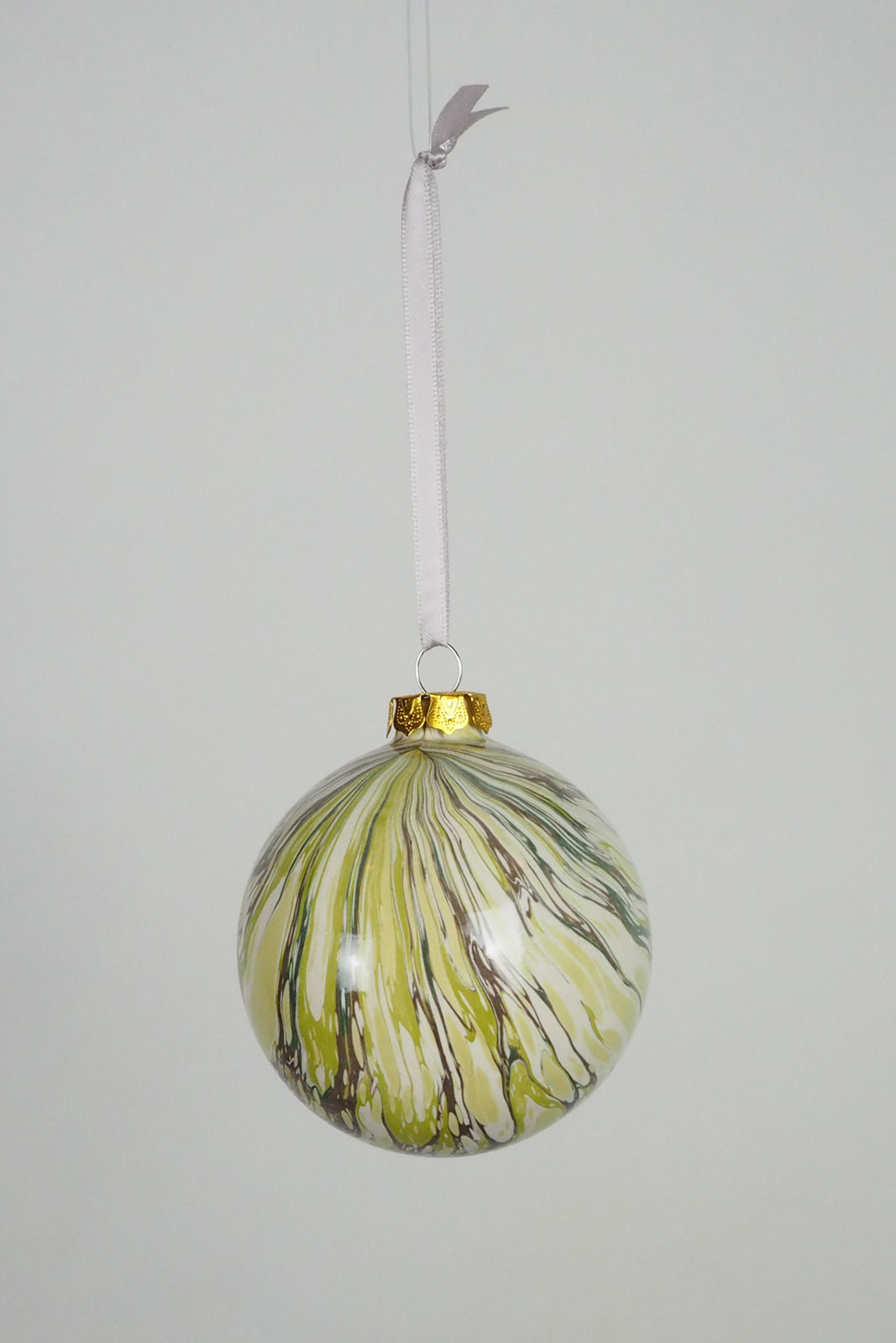 Large Moss Marbled Bauble