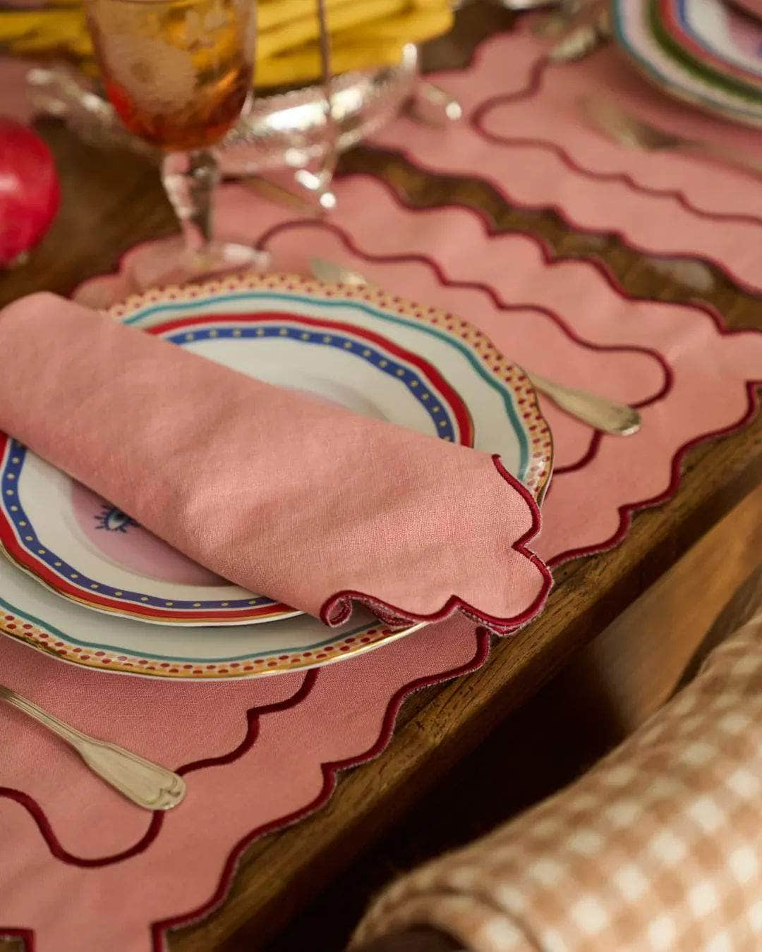 Wavy Placemat, Salmon with Red