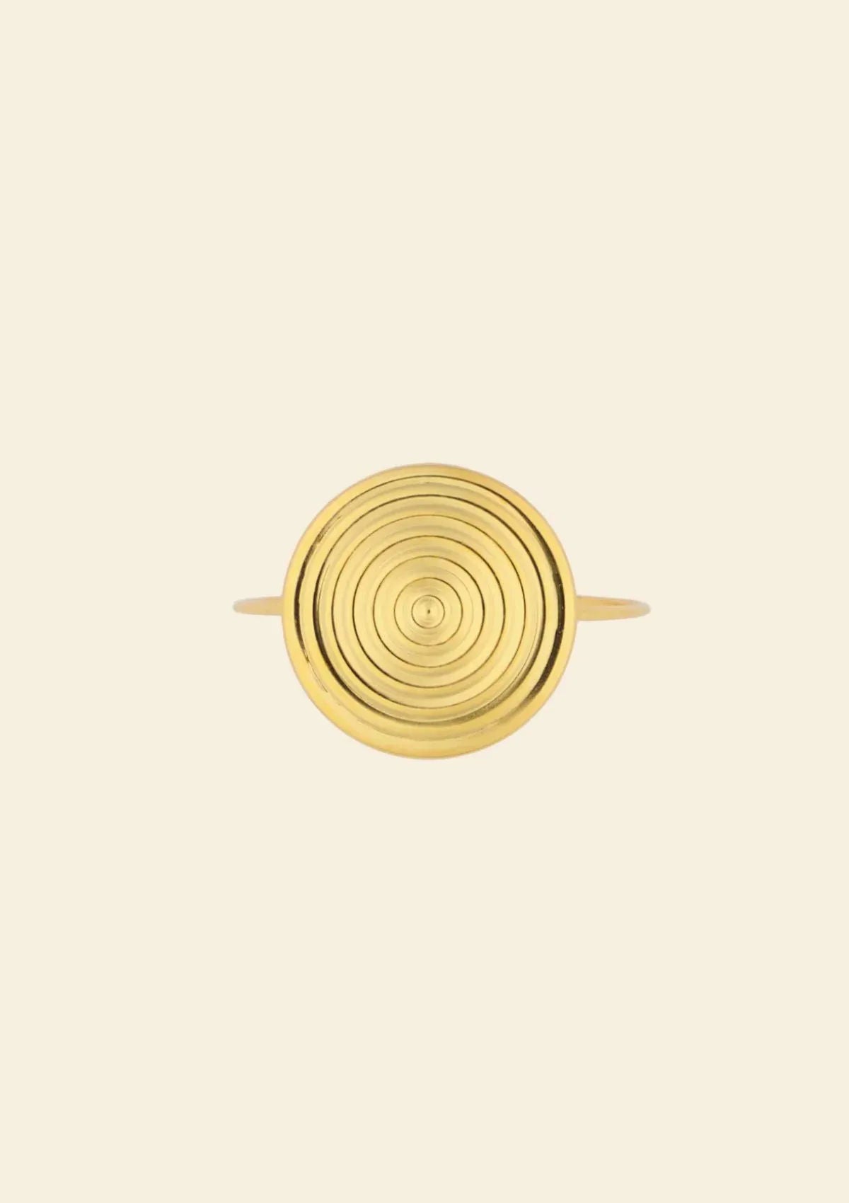 The Swirl Gold Napkin Ring