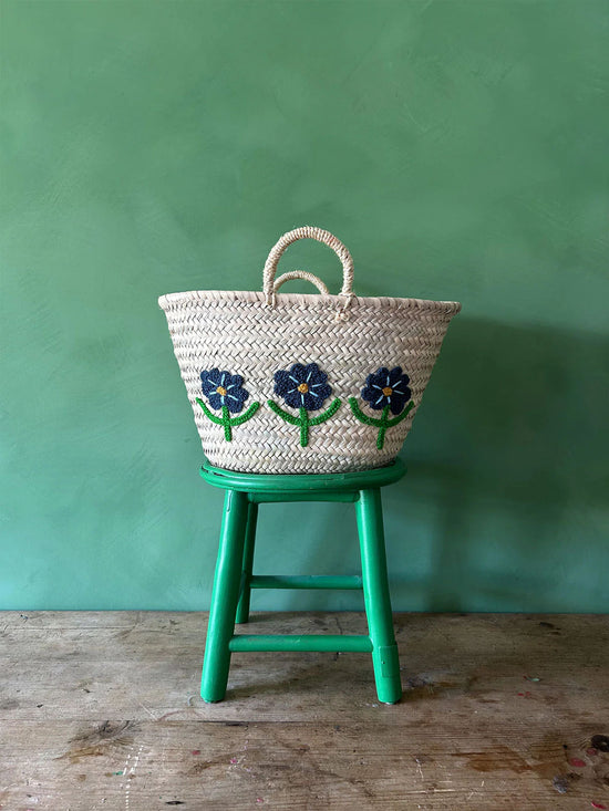 Hand Embroidered Market Basket, Daisy