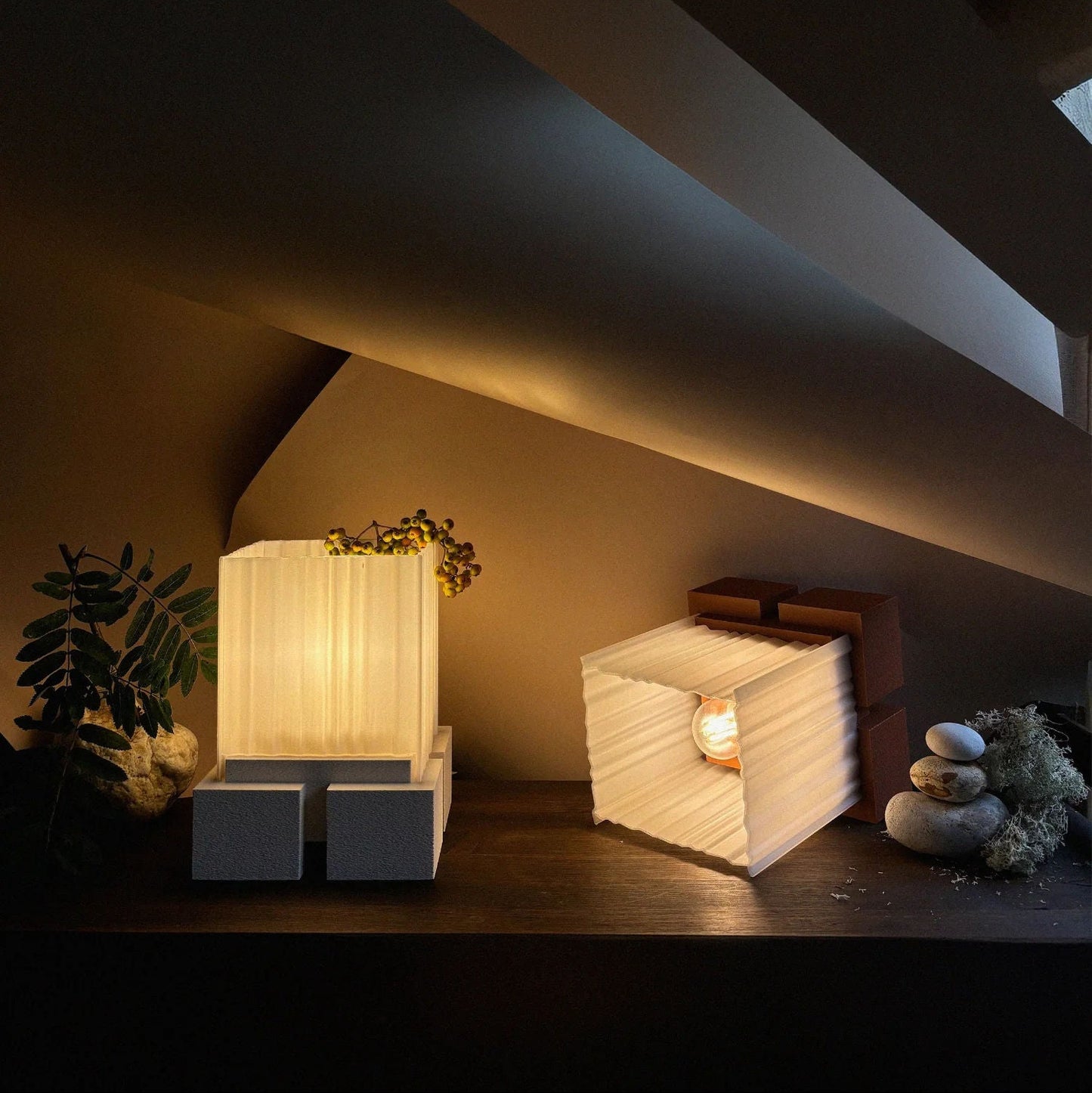 Hiko | Lamp | Sandstone