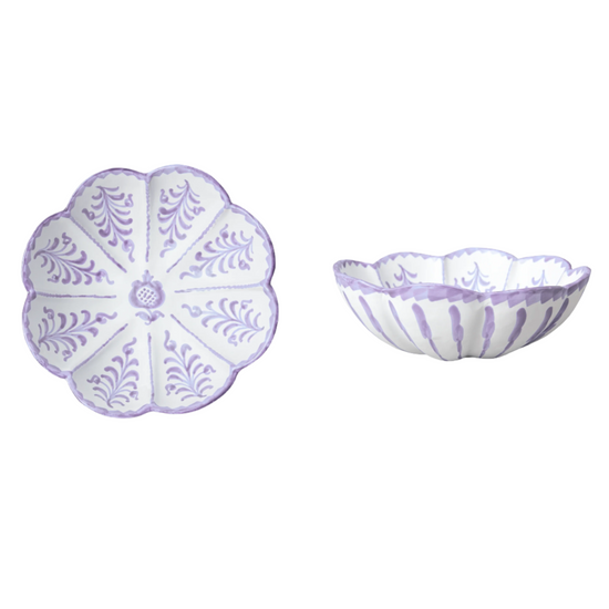 The Leaf-Shaped Serving Bowl