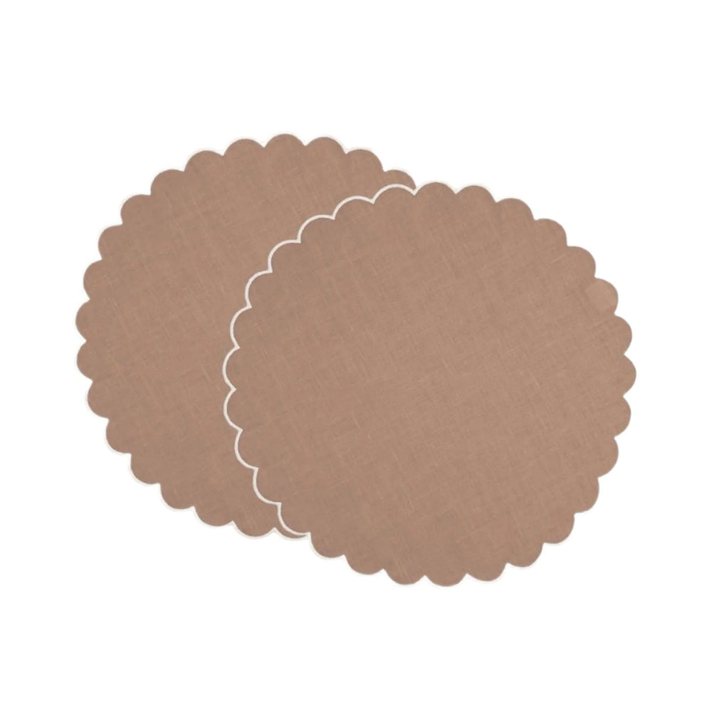 The Blushed pink and White linen scalloped round placemats (set of 2)