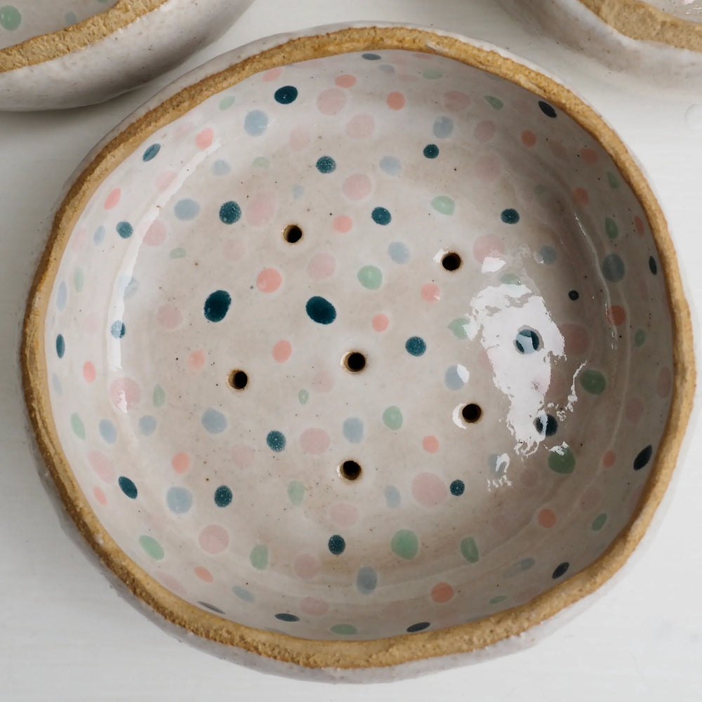 Handmade Polka Dot Gloss Oatmeal Pottery Soap Dish