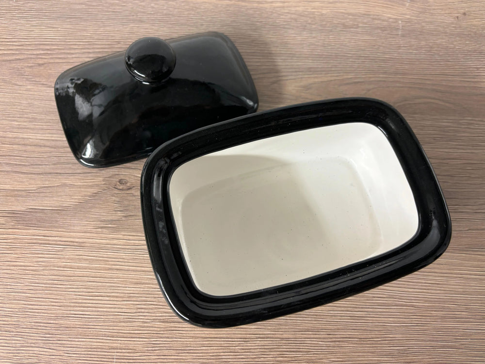 Butter Dish with Lid - Jet Black Glaze