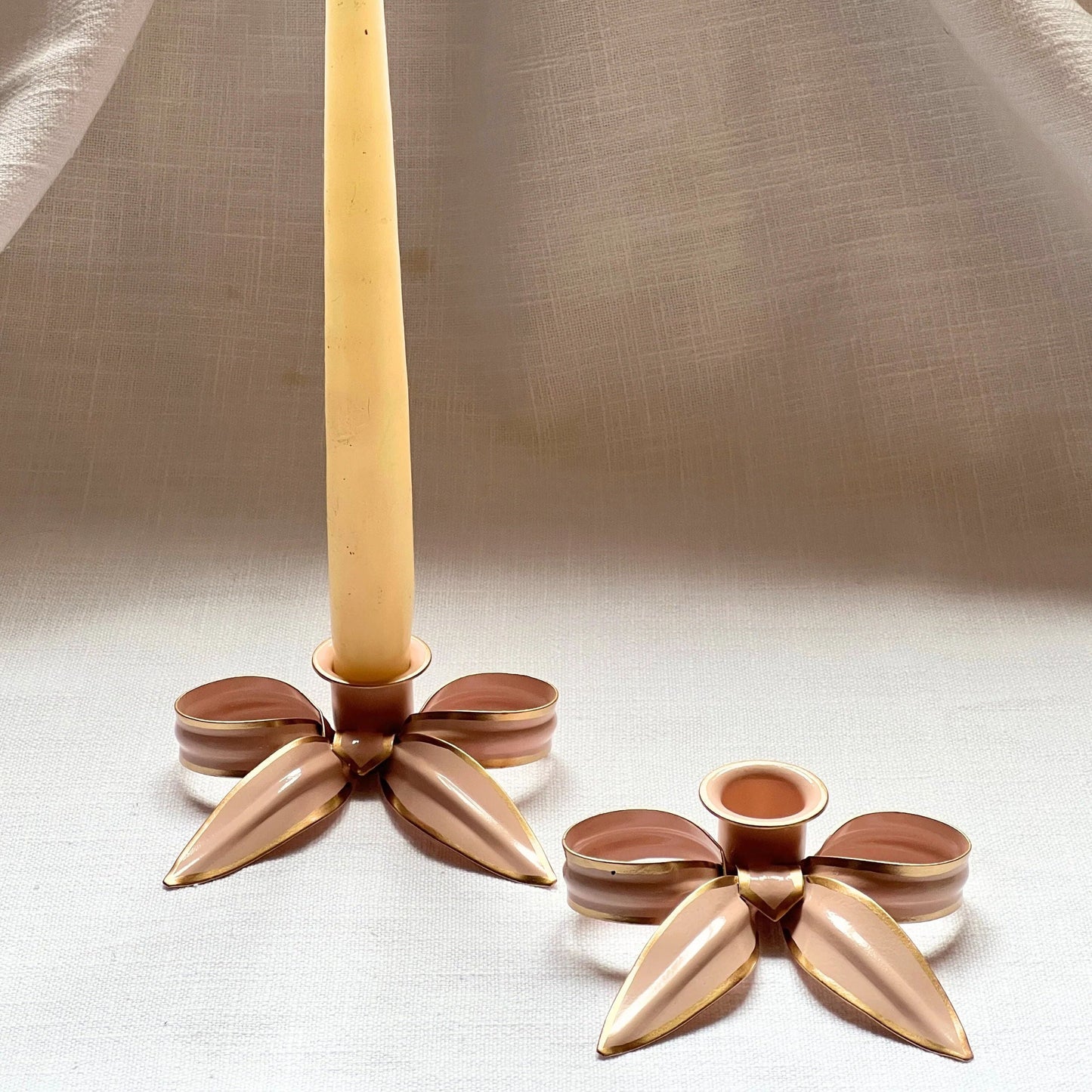 A Pair of Bow Candleholders - Rose Pink