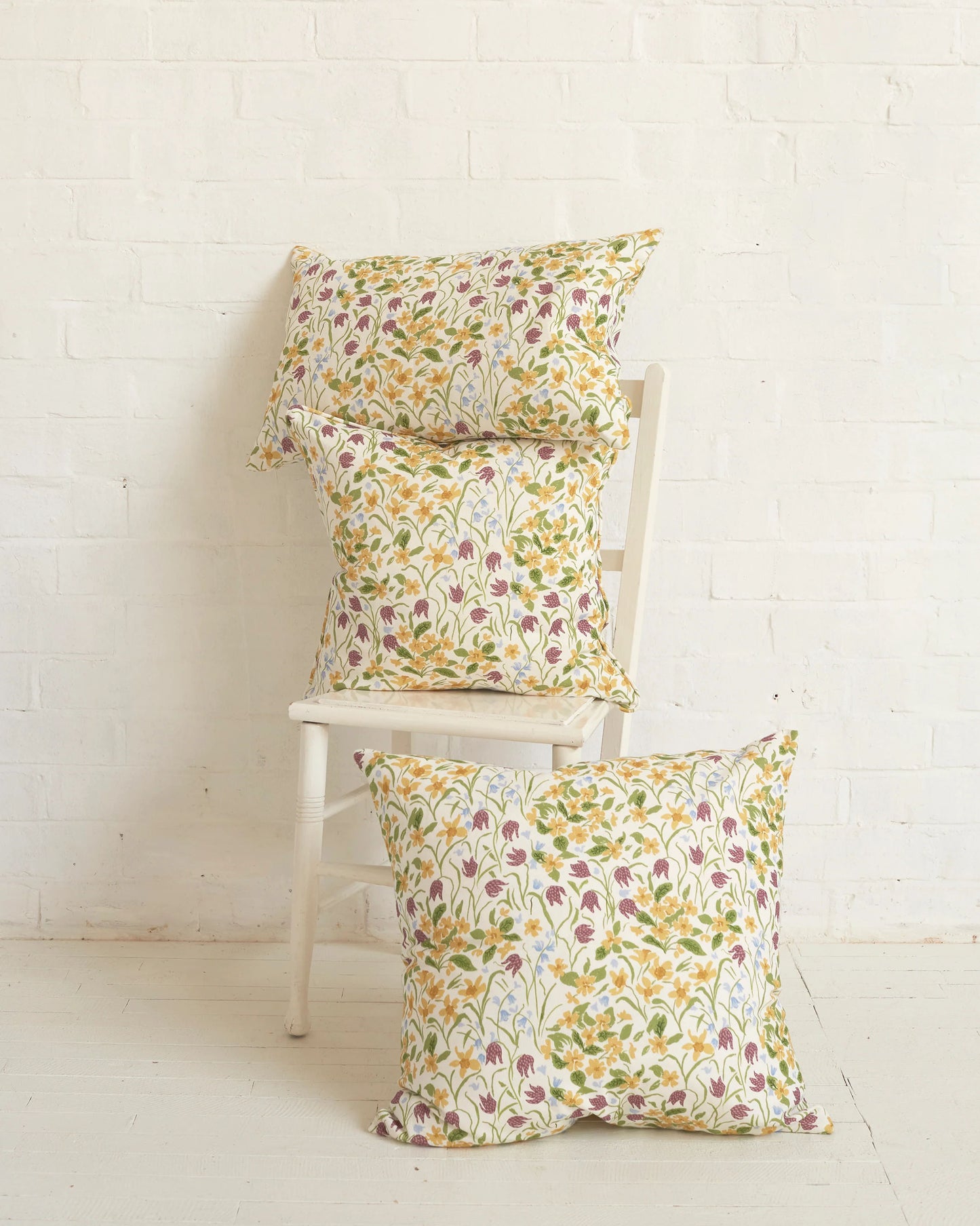 Oxford Meadow, Large Linen Cushion