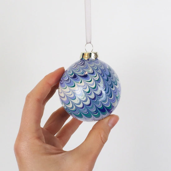 Medium Glacier Marbled Bauble