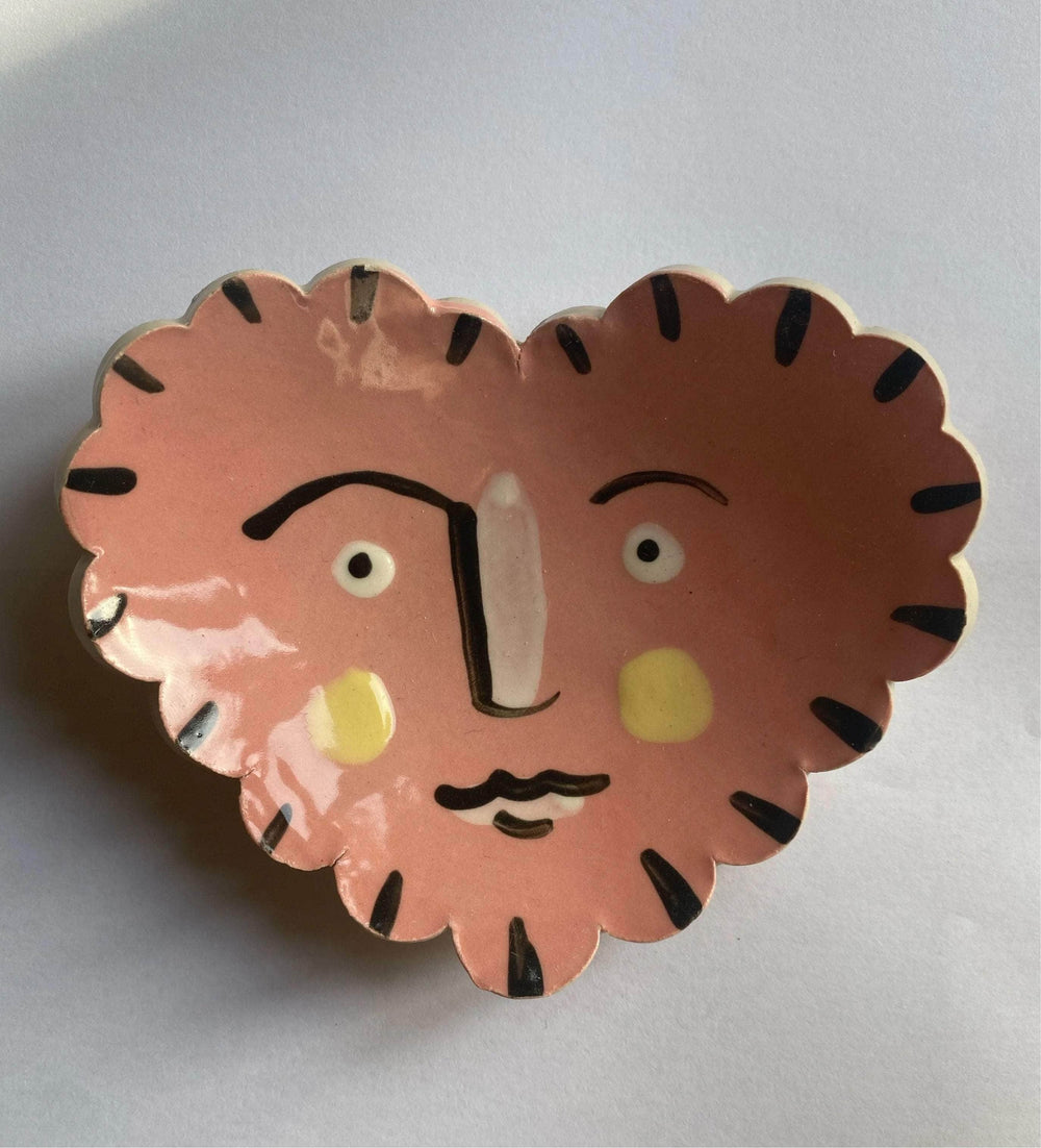 Isolation Face Heart Trinket Dish in Pink