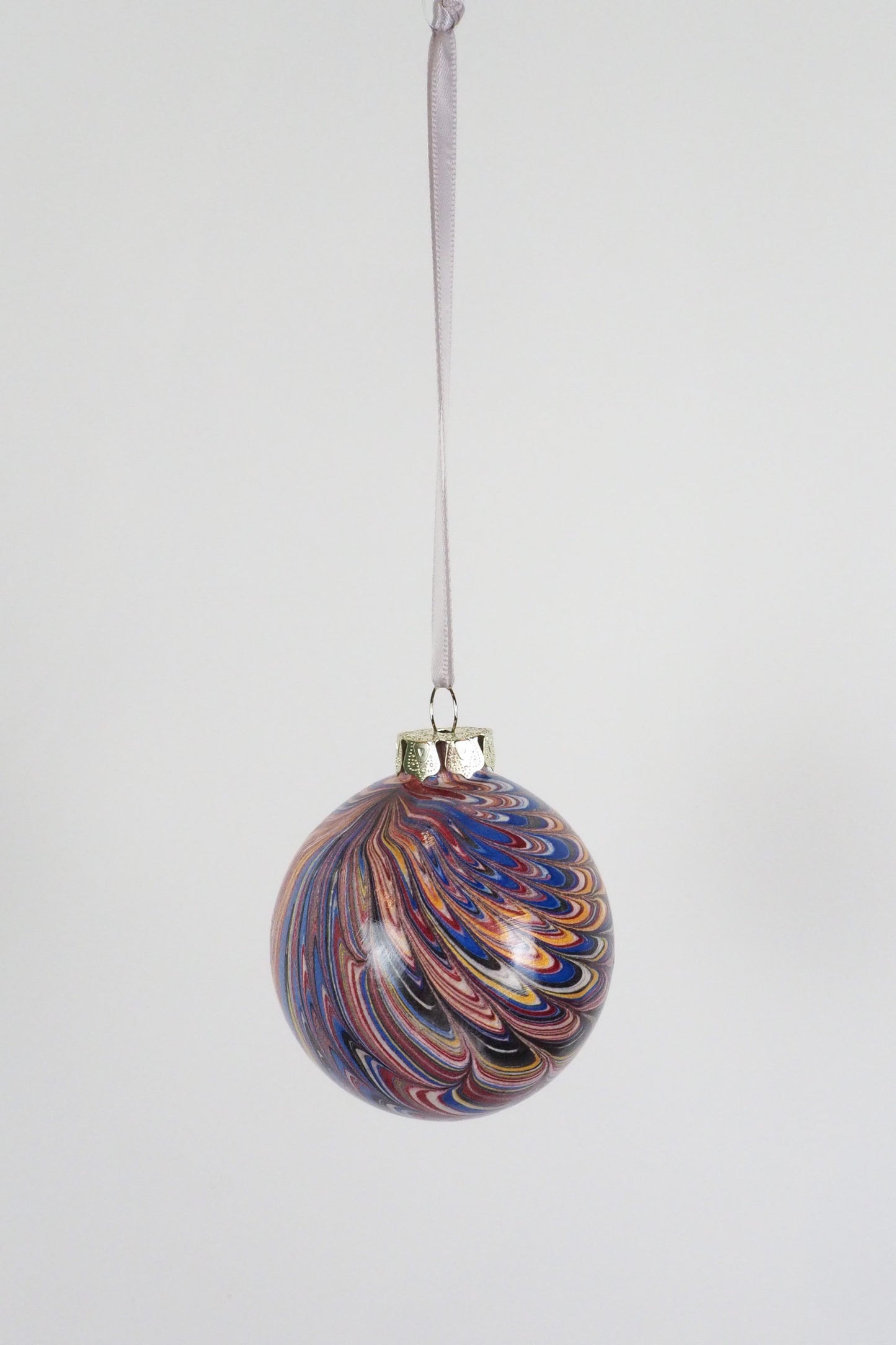 Medium Kilim Marbled Bauble