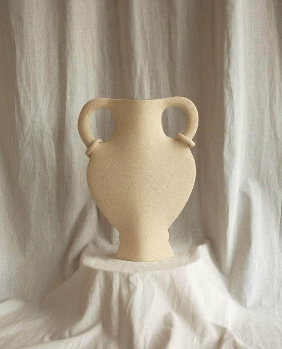 Ceramic Vase ‘Chain'