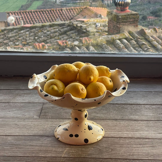 The Curvy Serving Bowl with Stand