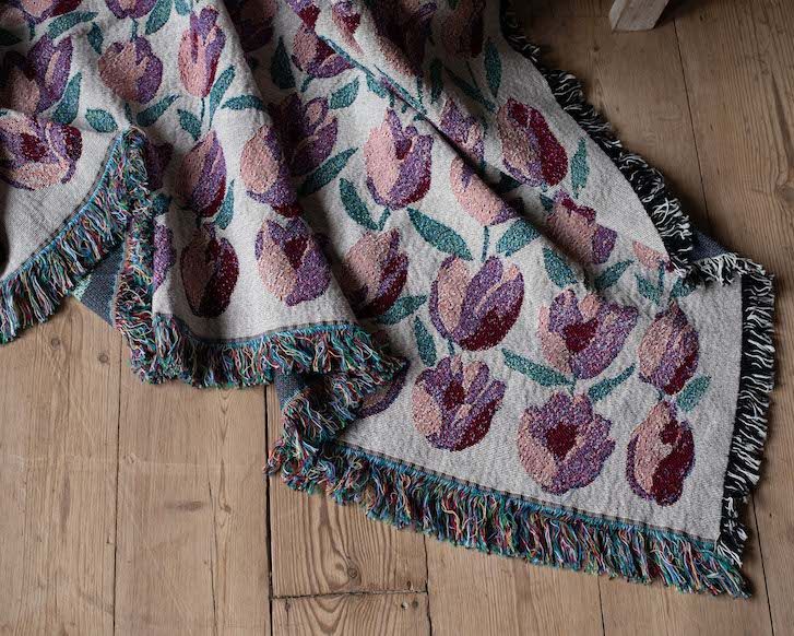 Tulip Kisses Blanket