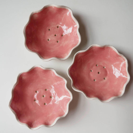 Handmade Pink Curvy Edge Ceramic Soap Dish