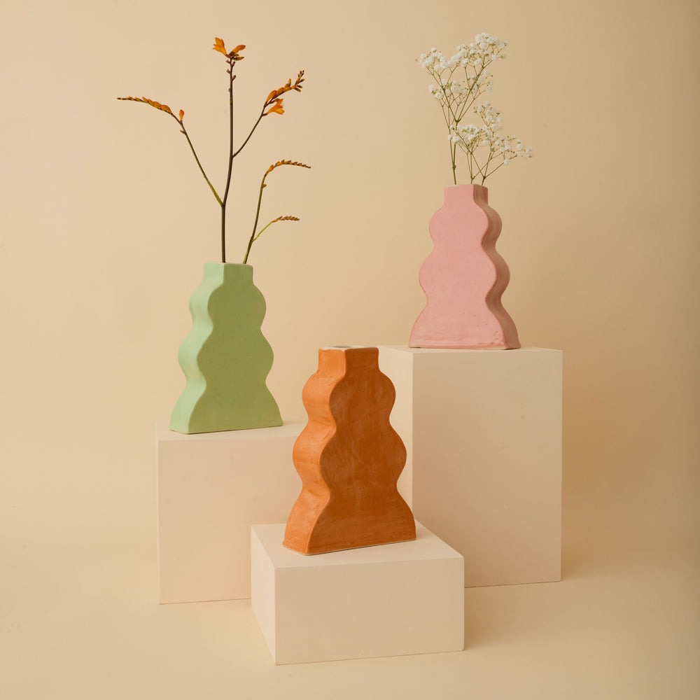 Wavy Vase - Pink