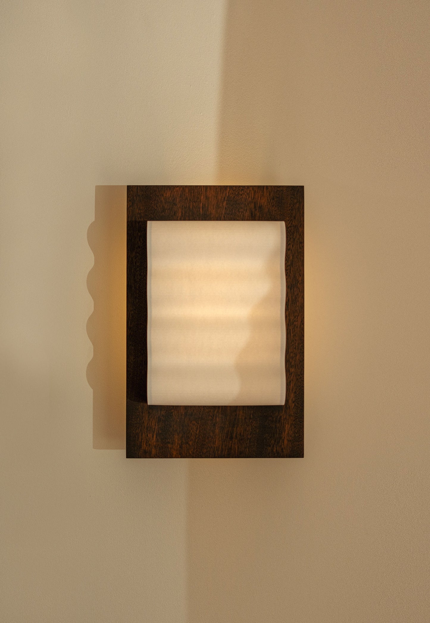 Frame Wood Wall Light - Violaine d'Harcourt