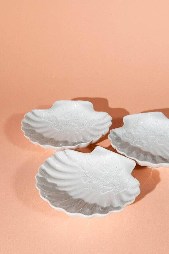 Vintage French Shell Dish Set by Lièrre Sauvage