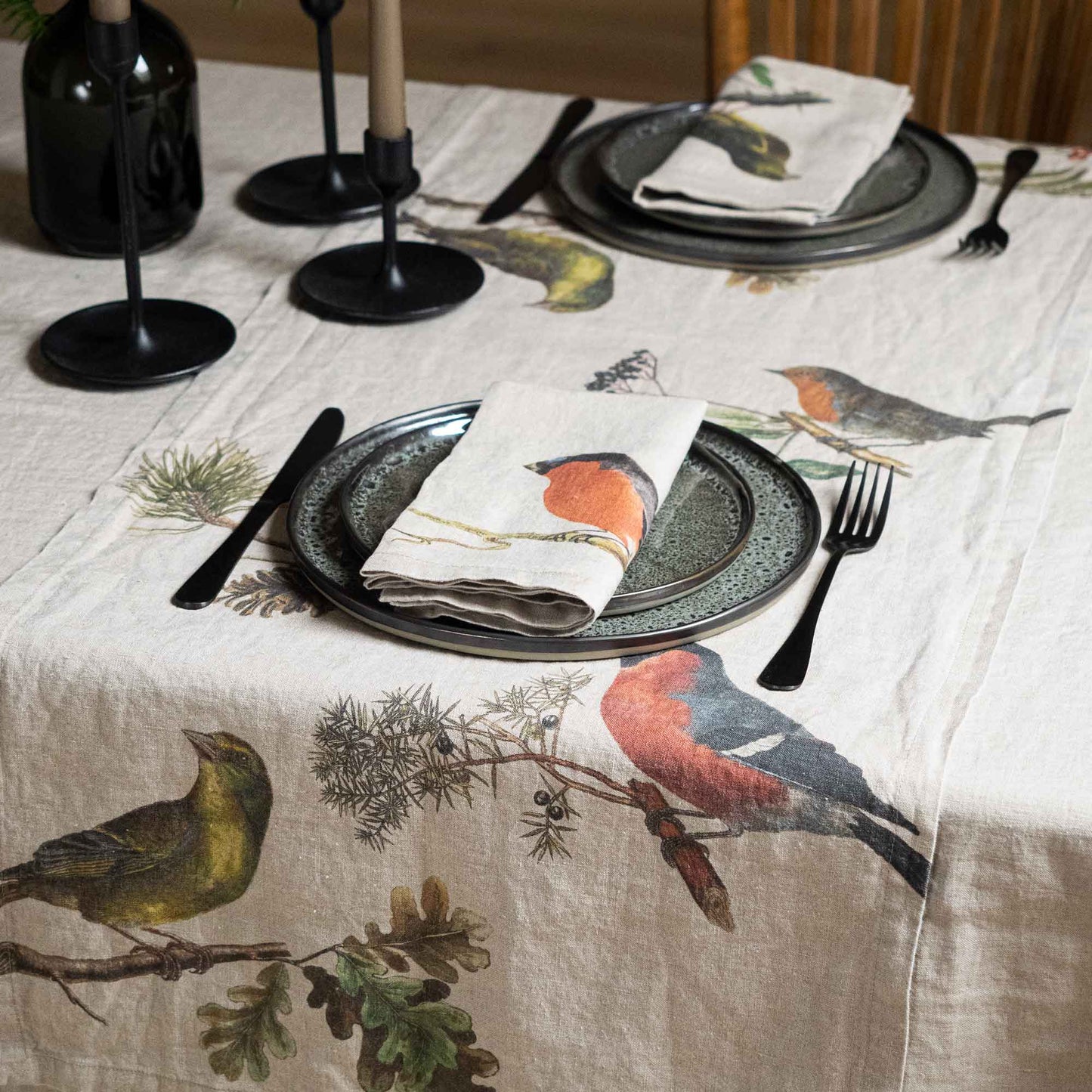 Linen Table Runner SMALL BIRDS