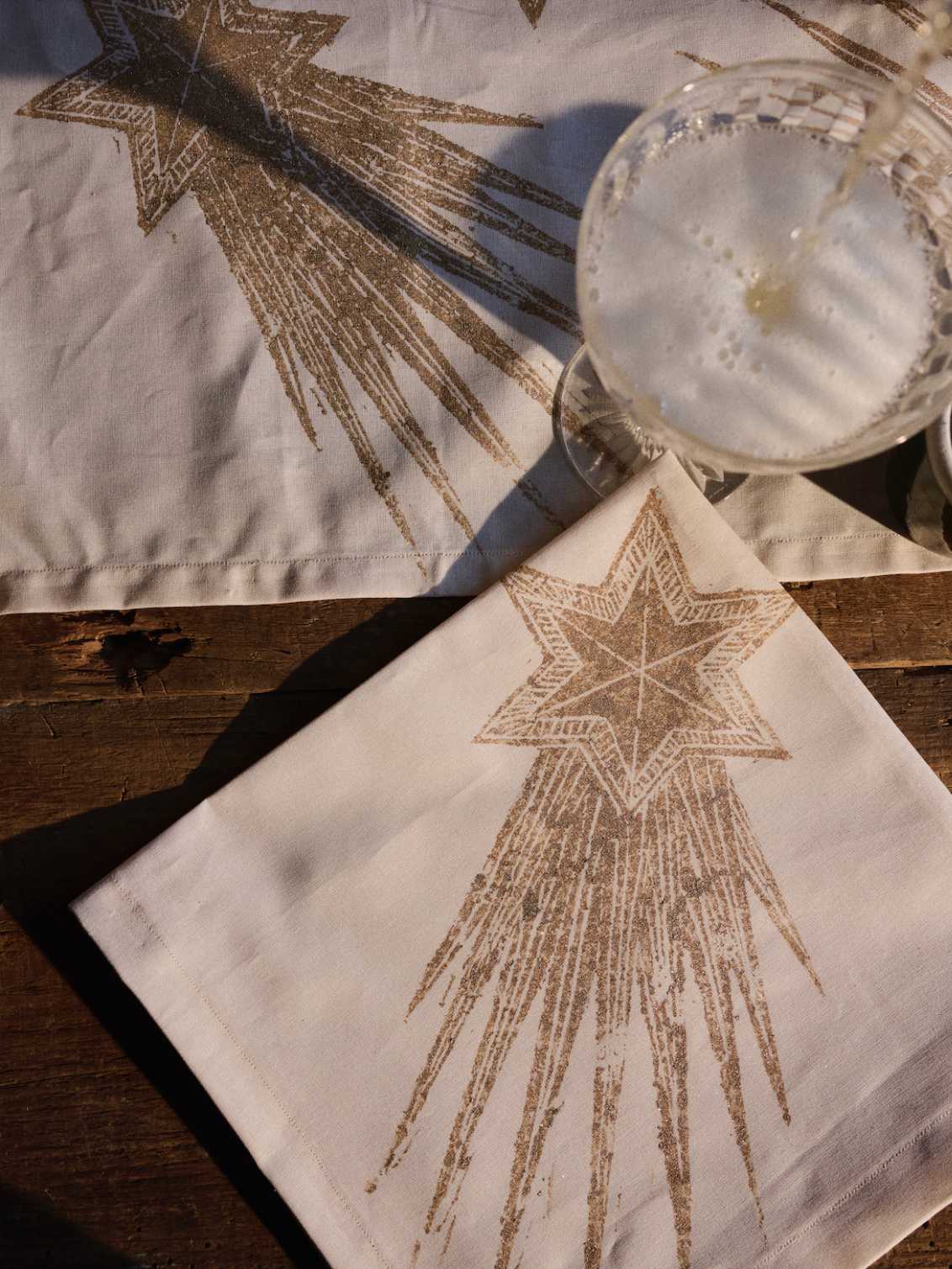 Christmas Star Napkin. Set of Four