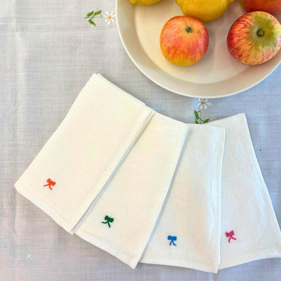 Brilliant Basic Bow White Napkins, Set of 4