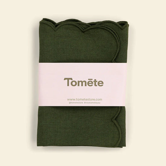 The Forest Green Linen Scalloped Napkins (Set of 2)