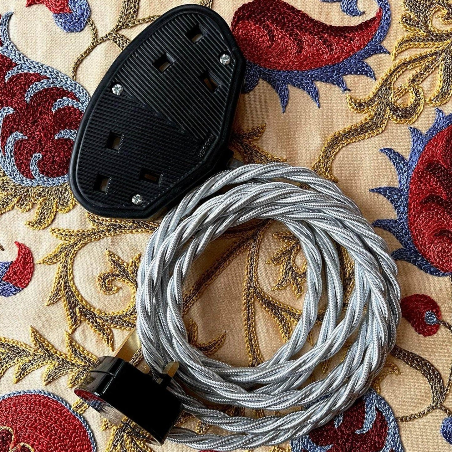 Fabric Extension Cable in Platinum