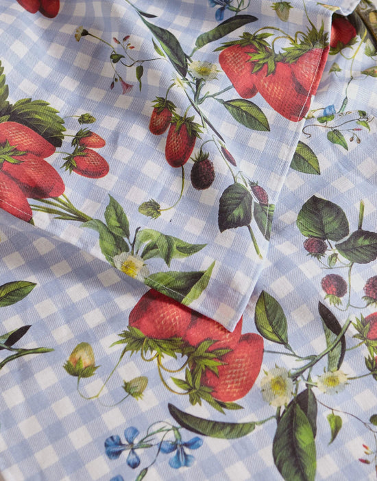 Strawberry Fields Linen Runner