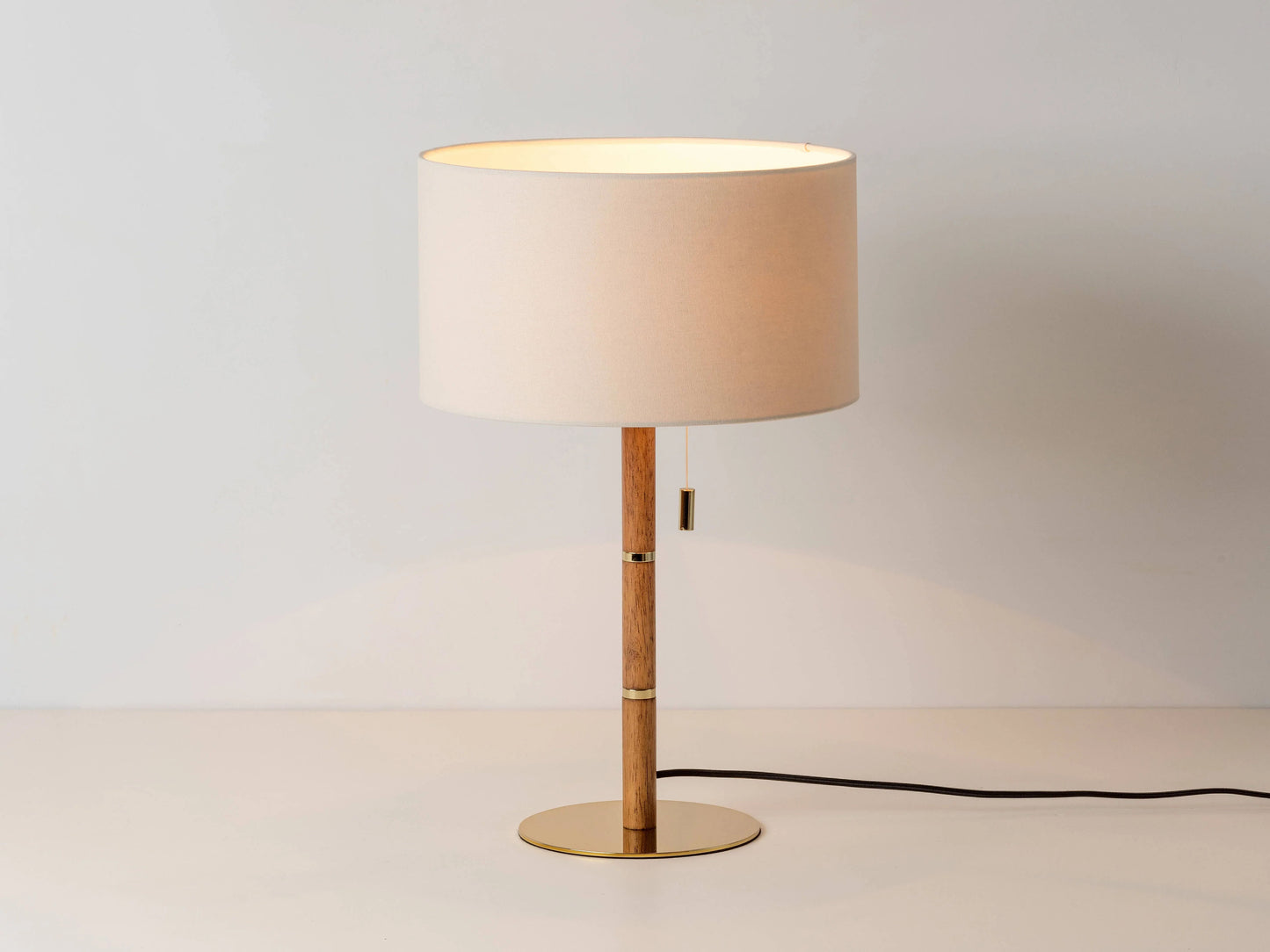 Brass disk table lamp