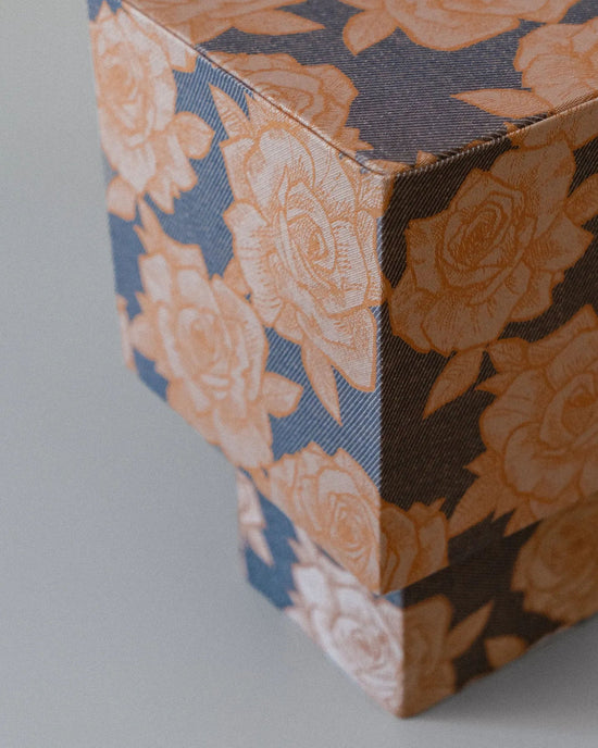 la petite boîte - Will Floral Jacquard Table Lamp