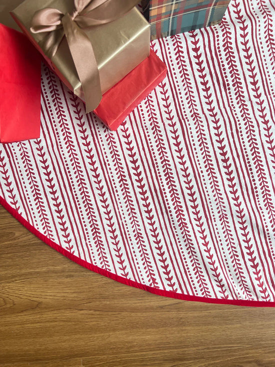 Nordic Red Christmas Tree Skirt